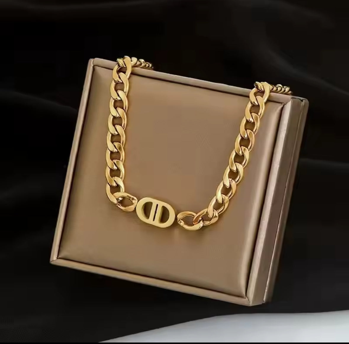 Designer inspire stainless steel necklace.