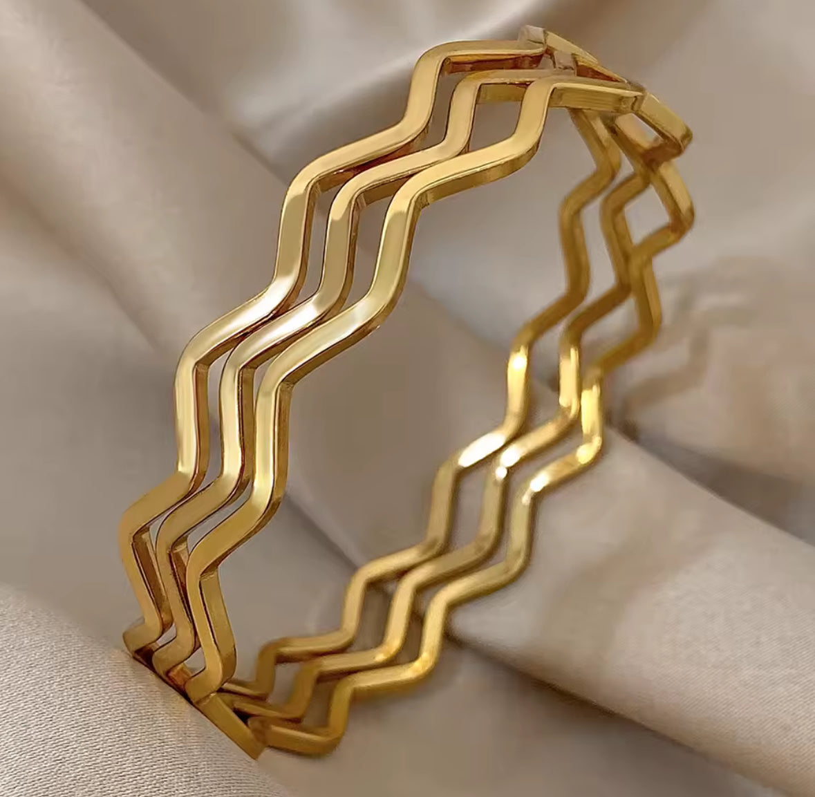 3pcs Gold plated stainless Steel Bangle set