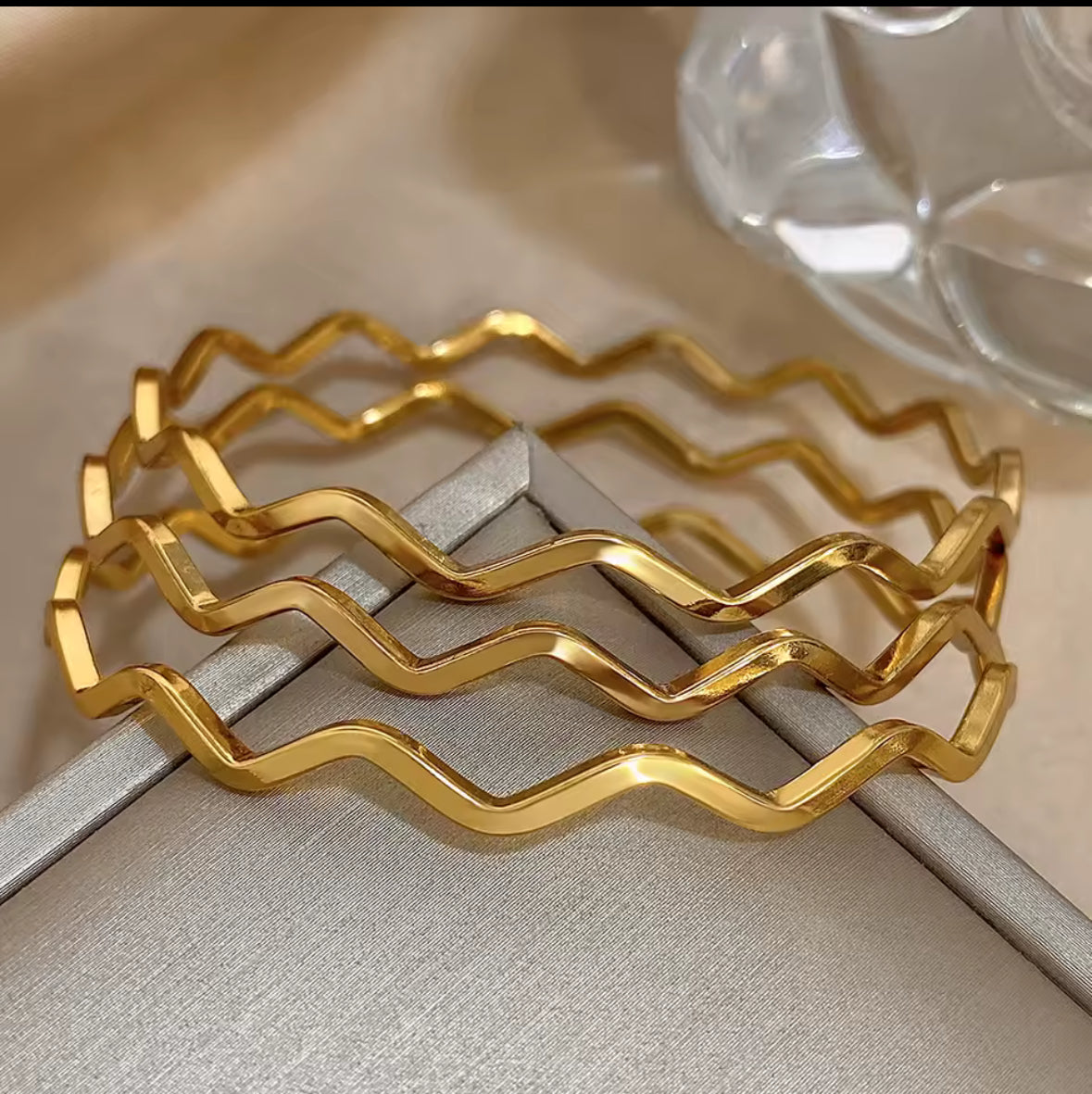 3pcs Gold plated stainless Steel Bangle set