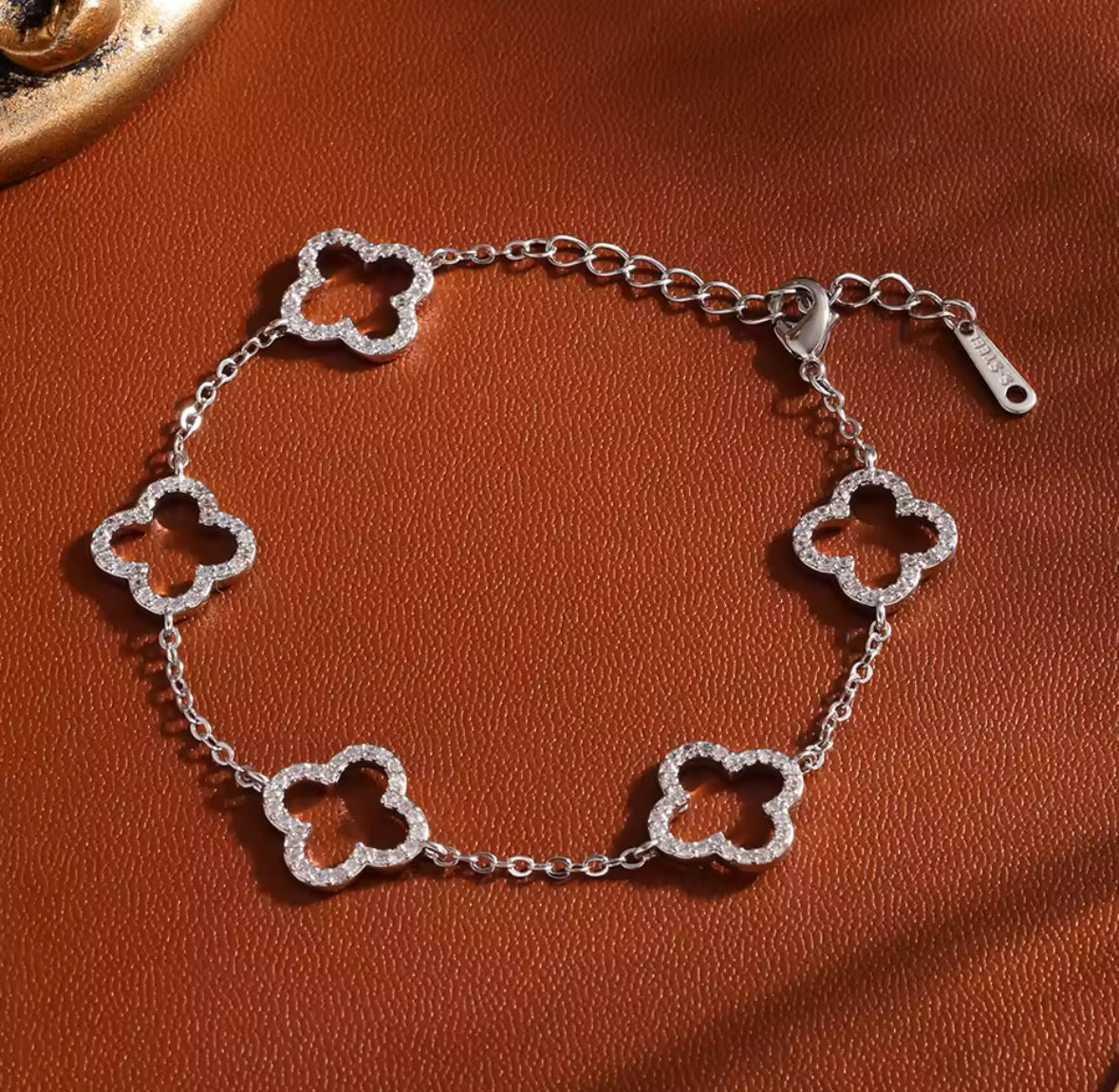Gorgeous Four Leaf Hollow Clover Bracelet with in laid Zircon