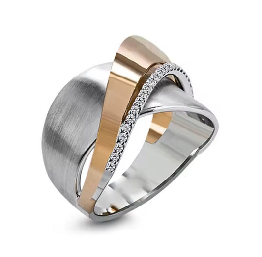 Stylish Two Tone Bushed Rosé Gold Wave Design Ring