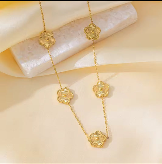 18k Gold Plated Double Side 5 leaf Clover Necklace
