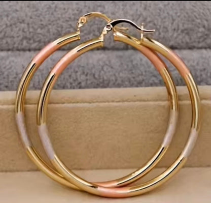 Glamour Luxe Tricolor Hoop Earrings – 18K Gold Overlay