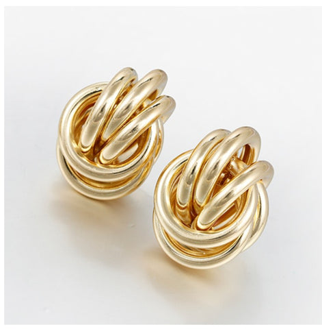 Picture of E987 ALLOY TWISTED GOLD EARRING